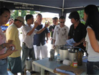 POTC staff demonstrates how to operate the protos during the exhibit festival at Fuente Osmea, Cebu City.